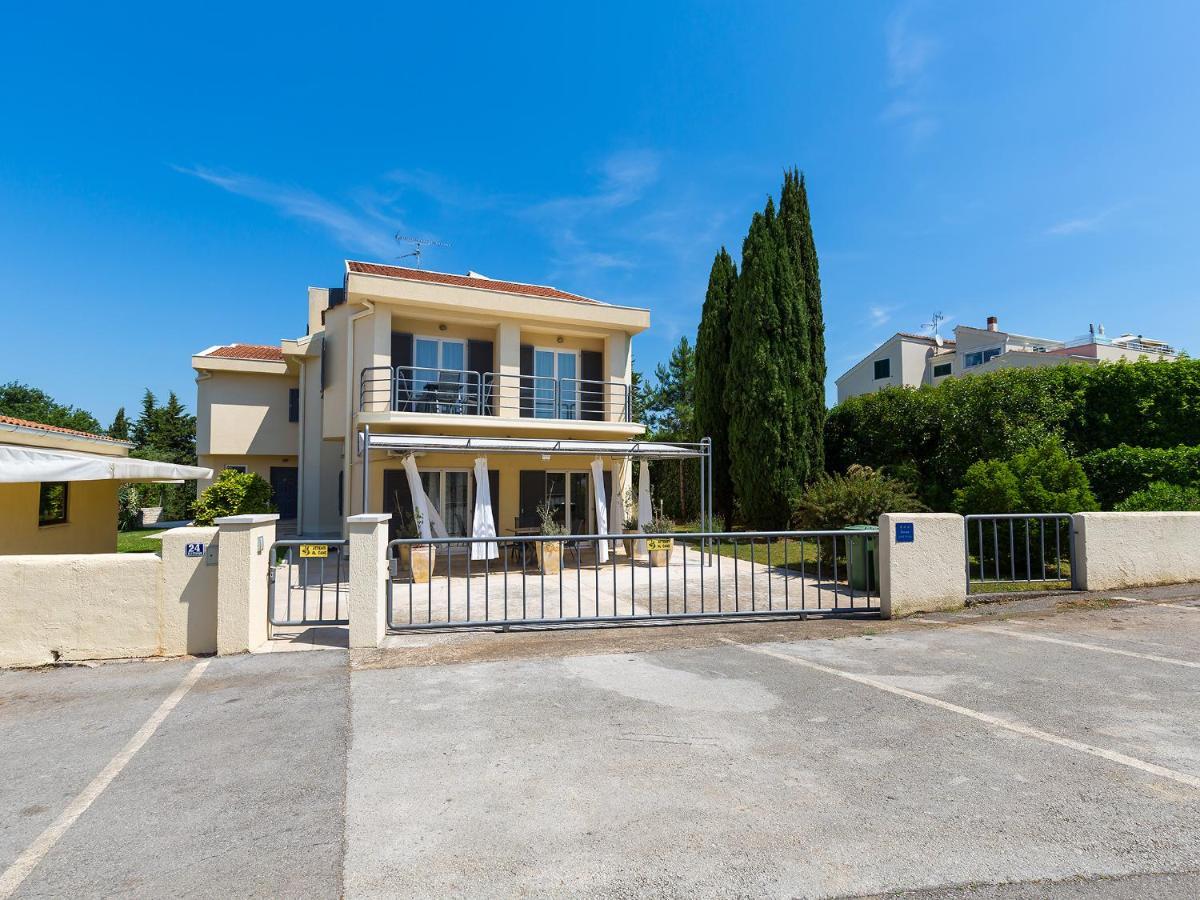 Apartments Gala Poreč Buitenkant foto