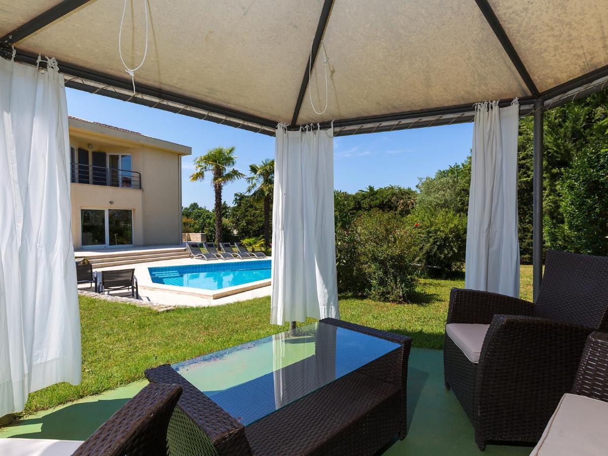 Apartments Gala Poreč Buitenkant foto