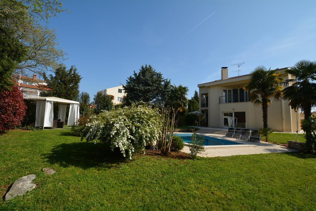 Apartments Gala Poreč Buitenkant foto
