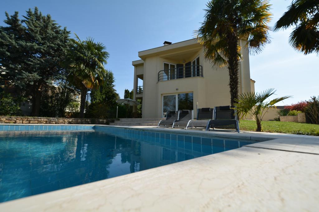 Apartments Gala Poreč Buitenkant foto