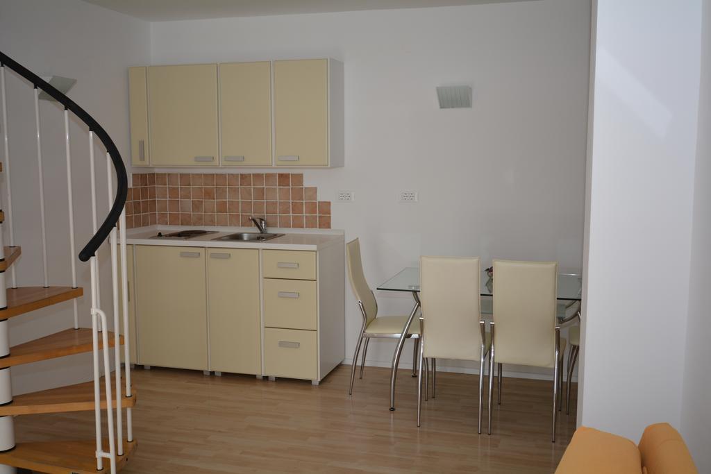 Apartments Gala Poreč Kamer foto