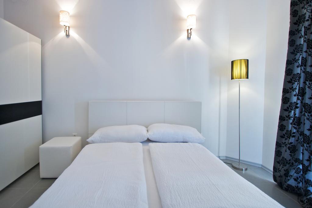 Apartments Gala Poreč Buitenkant foto