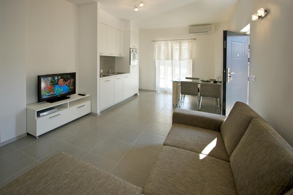 Apartments Gala Poreč Buitenkant foto