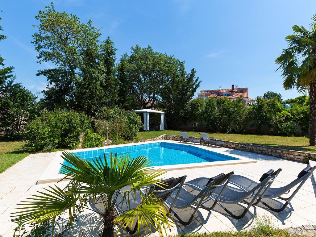 Apartments Gala Poreč Buitenkant foto