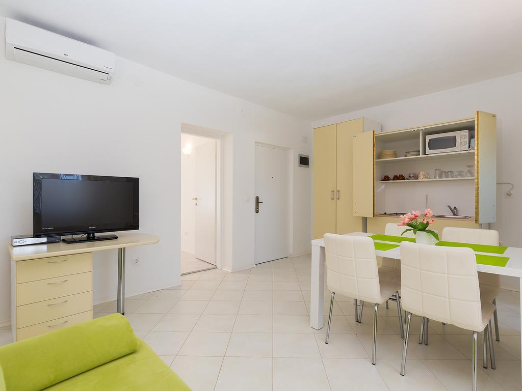 Apartments Gala Poreč Buitenkant foto