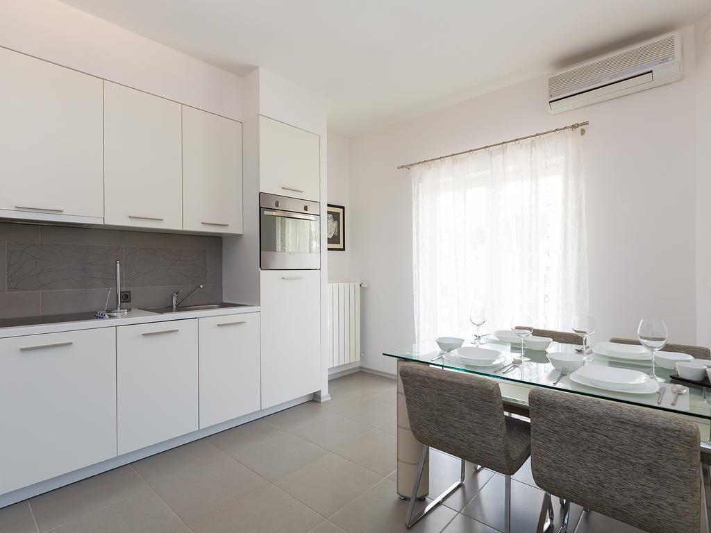 Apartments Gala Poreč Buitenkant foto