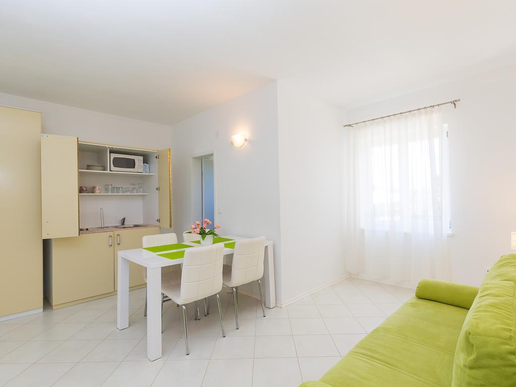 Apartments Gala Poreč Buitenkant foto