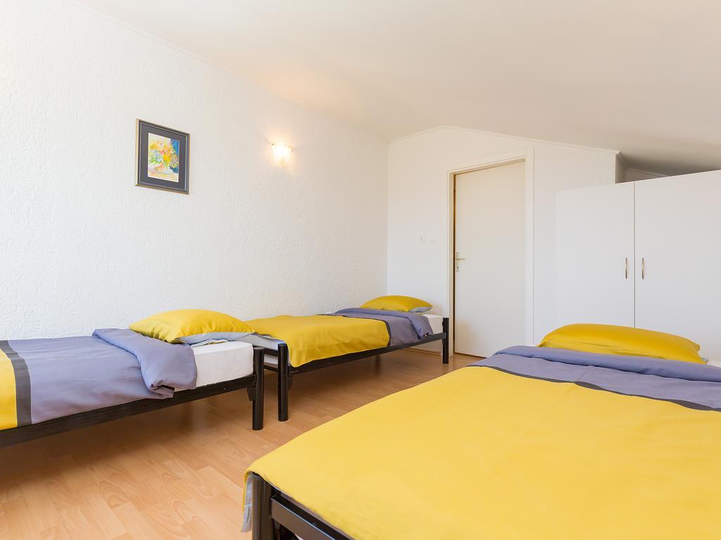 Apartments Gala Poreč Buitenkant foto