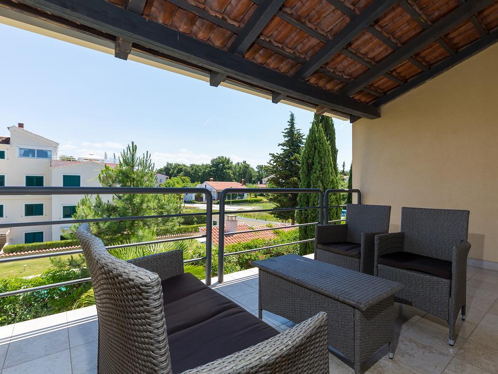 Apartments Gala Poreč Buitenkant foto