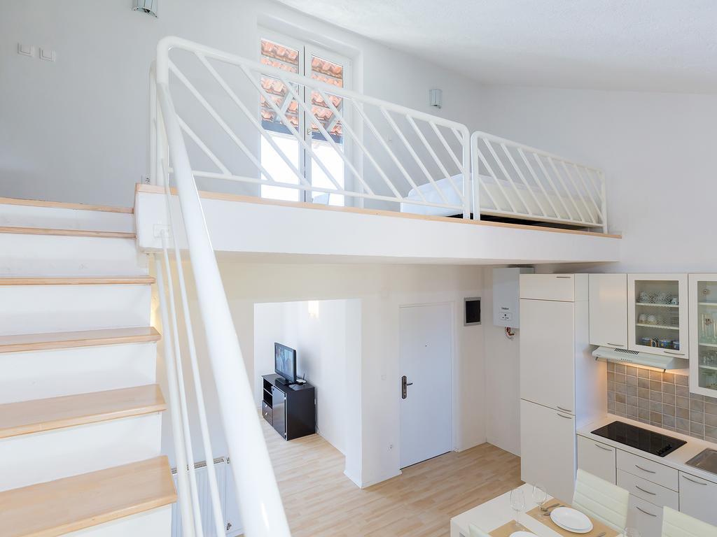 Apartments Gala Poreč Buitenkant foto